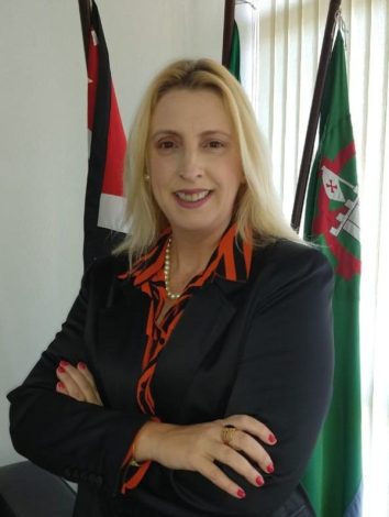simone simone